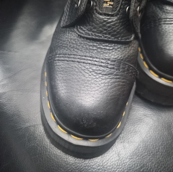 Dr Martens Sinclair Platform Boots - Picture 4 of 6